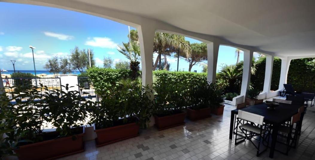 Villa Azzurra Beachfront Mondello - Palermo Exterior foto